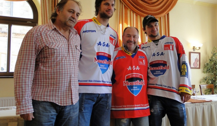 Je to blízko – megaturné Michala Davida premiérově začne v Budějcích