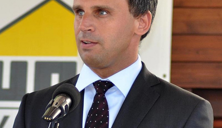 Vysvědčení dostanou nejen studenti, ale také ředitelé