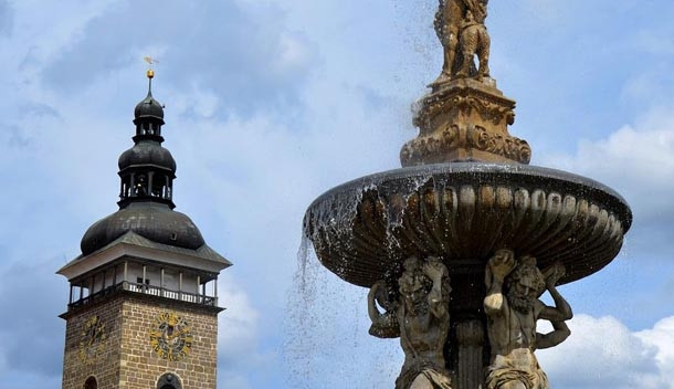 Kašna ožila, ročně vyjde její provoz na půl milionu