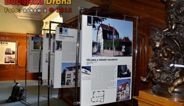 Výstava Slavné vily představuje i objekty v Budějcích