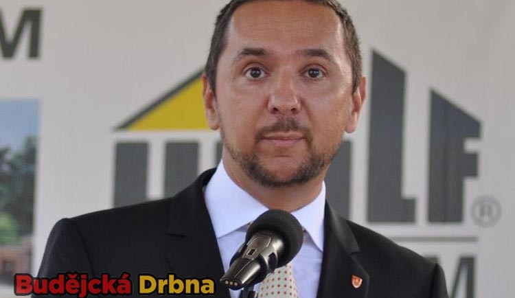 Primátora Juraje Thomu policie obvinila ze zneužití pravomoci