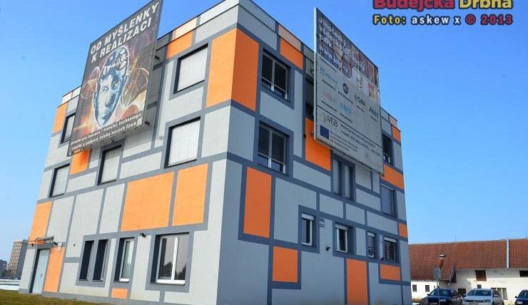 Park, který chce zabránit odlivu mozků z jihu Čech