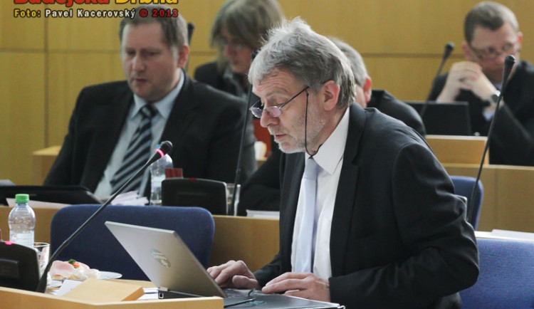 Tomáš Jirsa: „Jihočeské nemocnice jsou nemocné“