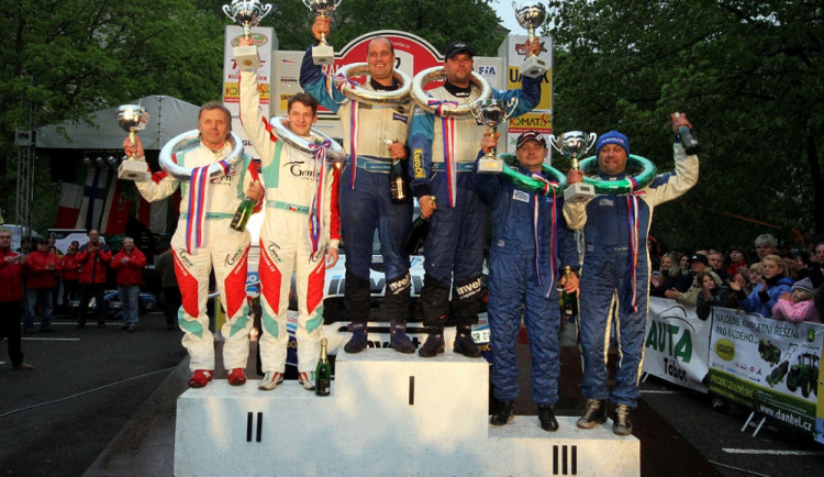 trojice-nejuspesnejsich-posadek-lonskeho-42-rocniku-rallye-cesky-krumlov