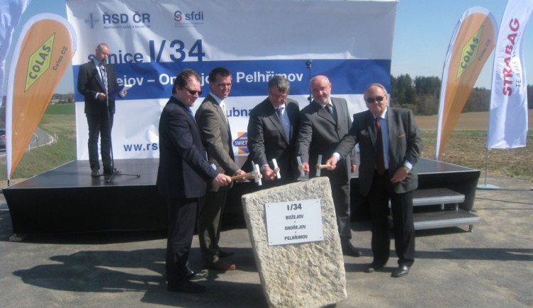 Slavnostní zahájení stavby obchvatu