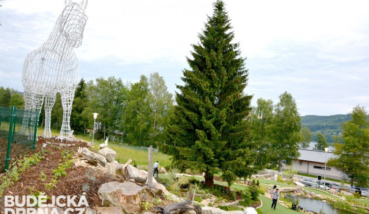 Tajemství, sport, pohoda - to je nový areál na Lipně