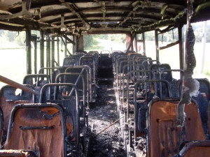 Hořel autobus, nikdo z cestujících se nezranil