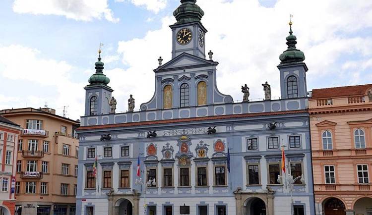 V Budějcích je na obzoru nová koalice, měla by mít jen čtyři náměstky