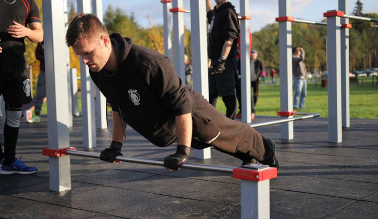 Jihlava se pyšní novým hřištěm pro workout, je přístupné všem