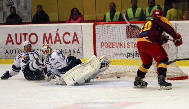 V krásném zápase brala Dukla tři body, porazila silné Kladno