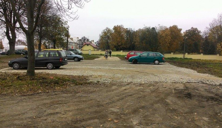 20151030 parkoviste-hrbitov-havaj3