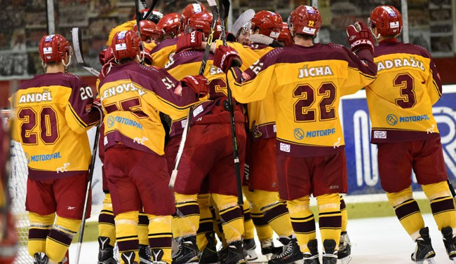 Tři body proti Mostu znamenají posun Dukly na první místo