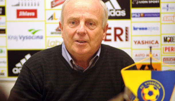 Trenér FC Vysočina Milan Bokša