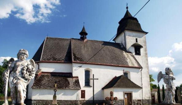 Kostel Nanebevzetí Panny Marie v Číhošti