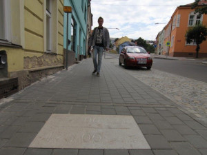 Nová informační deska ve Srázné ulici