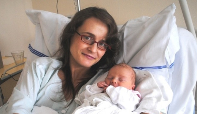 První miminko Vysočiny Sofinka s maminkou Blankou