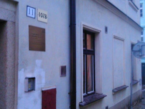 Pamětní deska ve Smetanově ulici