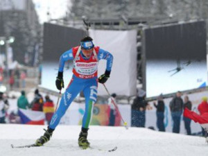 V Novém Městě startuje Světový pohár v běhu na lyžích. Nad účastí Lukáše Bauera visí otazník
