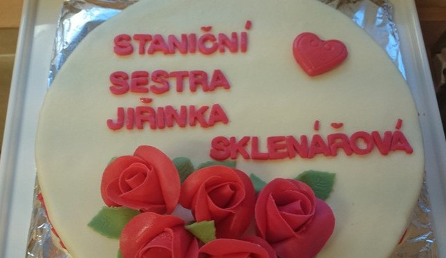 Takovou pozornost dostala staniční sestra od spokojeného pacienta 