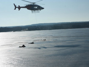Krajští hasiči se zúčastnili i semináře „Záchrana ze zamrzlé vodní plochy“, který se konal na Lipně.