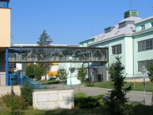 Třebíčská nemocnice z důvodu rekonstrukce vystěhovala pavilon A  určený k demolici