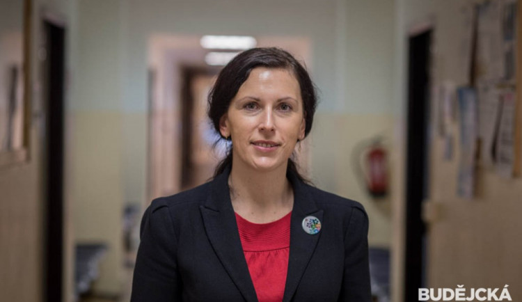 Cítím velkou podporu. Vždycky jsem pracovala pro univerzitu jako celek, říká Škodová Parmová