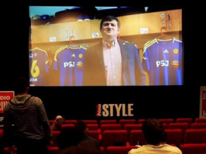 VIDEO: V netradiční promo akci Vysočina Jihlava nachytal trenér hráče v kině, ti poté překvapili diváky
