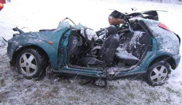 Po srážce nákladního a osobního vozidla u Štoků jsou dva zranění, jeden těžce