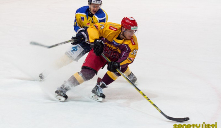 Další dramatickou bitvu rozhodlo prodloužení, po Důrasově trefě se Dukla raduje z druhé výhry