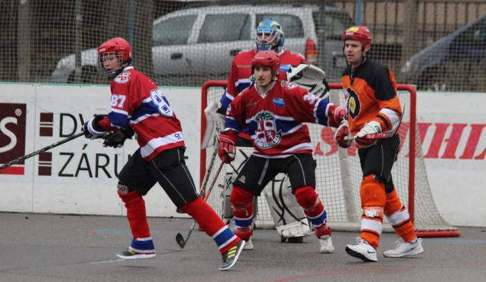 Městské hokejbalové derby vyznělo pro hráče SK Jihlava, nad Flyers vyhráli 5:3