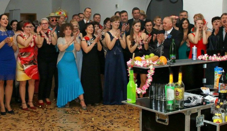 Ples Rodinných pasů Kraje Vysočina: Letos se tančilo ve stylu Mamma Mia