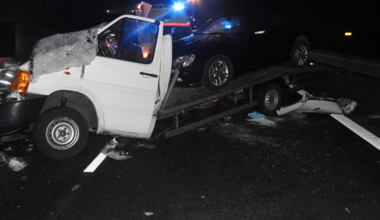 Při vyšetřování tragické nehody na D1 se policisté obracejí na veřejnost