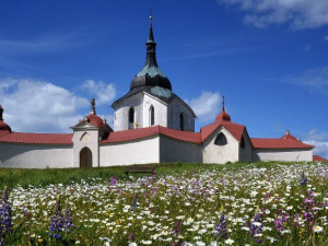 V kostele na žďárské Zelené hoře letos skončí opravy ochozu, vyjdou na tři miliony korun