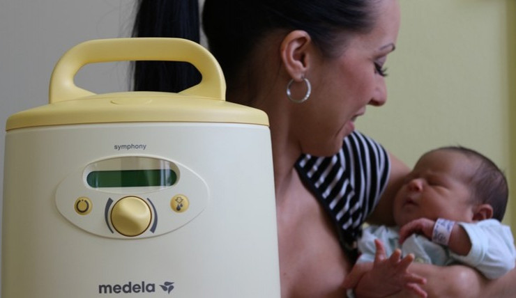 Jihlavská nemocnice pořídila nejmodernější odsávačky mateřského mléka, vyšly na 80 tisíc korun