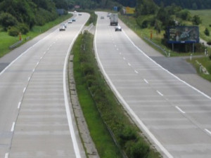 Hromadná nehoda na 126. kilometru dálnice  D1 zastavila provoz směrem na Brno