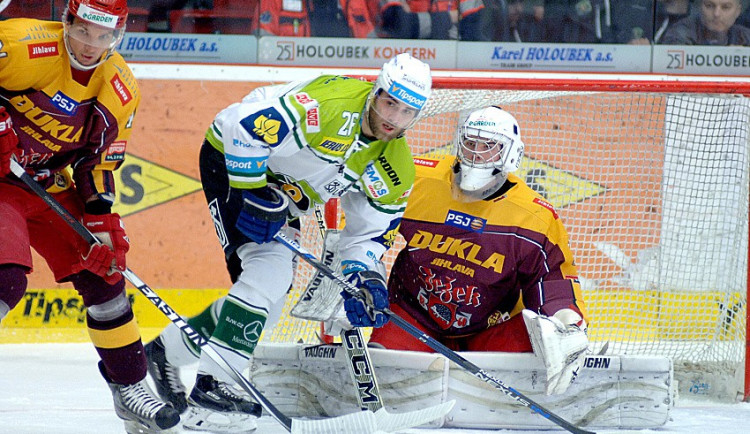 Domácí derniéra se nevydařila, Dukla Jihlava schytala šest gólu od Karlových Varů