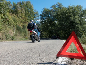 V Evropě jezdí budoucí motocyklisté bez učitele. Nakolik je to (ne)bezpečné?