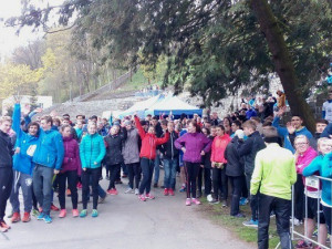 Pro účast ve finále Juniorského maratonu si doběhli gymnazisté z Jihlavy, Nového Města a Třebíče