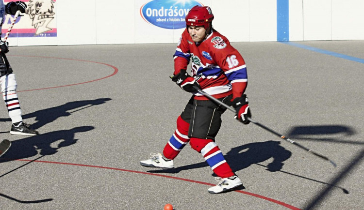 KAM ZA SPORTEM: Sobota bude patřit hokejbalu, k zápasům play-off nastoupí oba mužské týmy