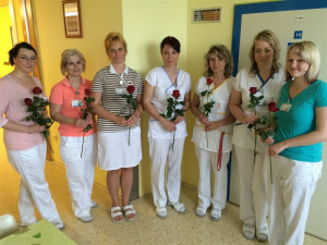 Po nemocnicích v Kraji Vysočina se rozdávaly růže, slavil se Mezinárodní den zdravotních sester
