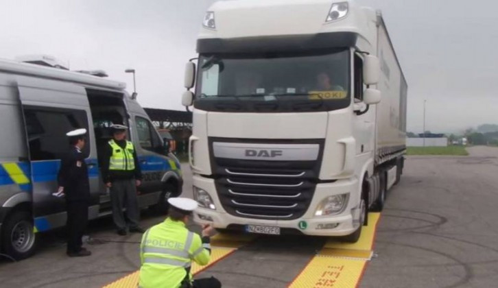 Policie na Vysočině má ode dneška novou techniku na kontroly kamionů