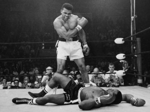 GLOSA: V Muhammadu Alim odešel největší boxer historie, ale i kontroverzní osobnost