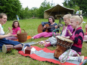 FOTO A VIDEO: Druhý ročník Festivalu Z kopce v Dolní Cerekvi na Jihlavsku