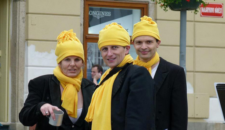 Herci Horáckého divadla zakončí svou letošní sezonu happeningem s ohněm