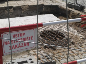 ANKETA: Z jihlavských „pařenišť“ na Masarykově náměstí zbydou jen kanálové poklopy