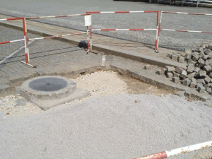 Z jihlavských „pařenišť“ na Masarykově náměstí zbydou jen kanálové poklopy