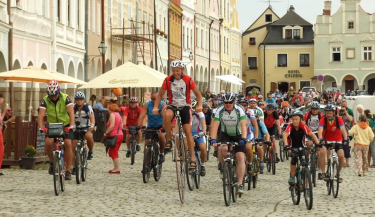 V Telči se bude pomáhat dětem. Již po šesté se pojede cyklojízda Na kole dětem Vysočinou