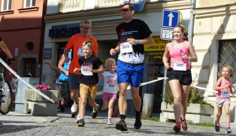 FOTO A VIDEO: V Jihlavě se běžel Jihlavský půlmaraton 2016. Vyhrál Jakub Exner