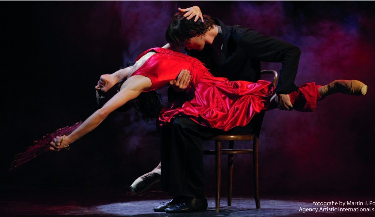 KULTURNÍ TIPY: Do Horáckého divadla na balet Carmen nebo do DKO na Musíme si pomáhat