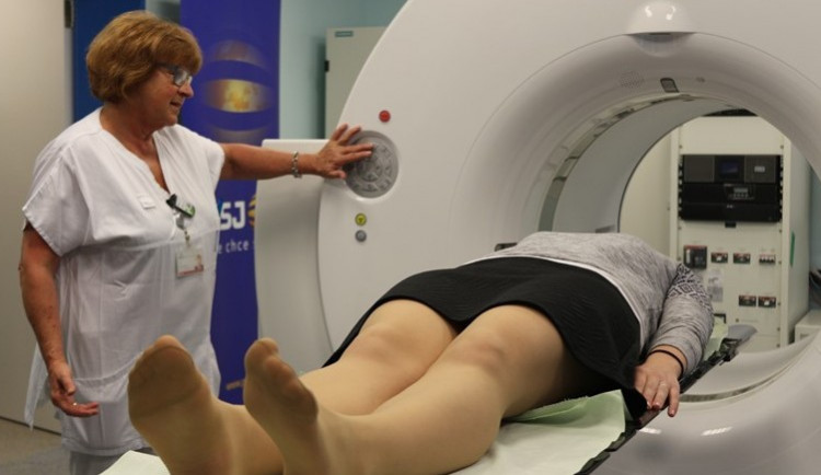 Jihlavská nemocnice ukázala nové pracoviště, které bude sloužit onkologickým pacientům. Stálo 95 milionů korun